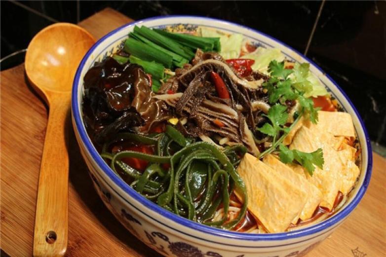 蜀云阁过桥米线